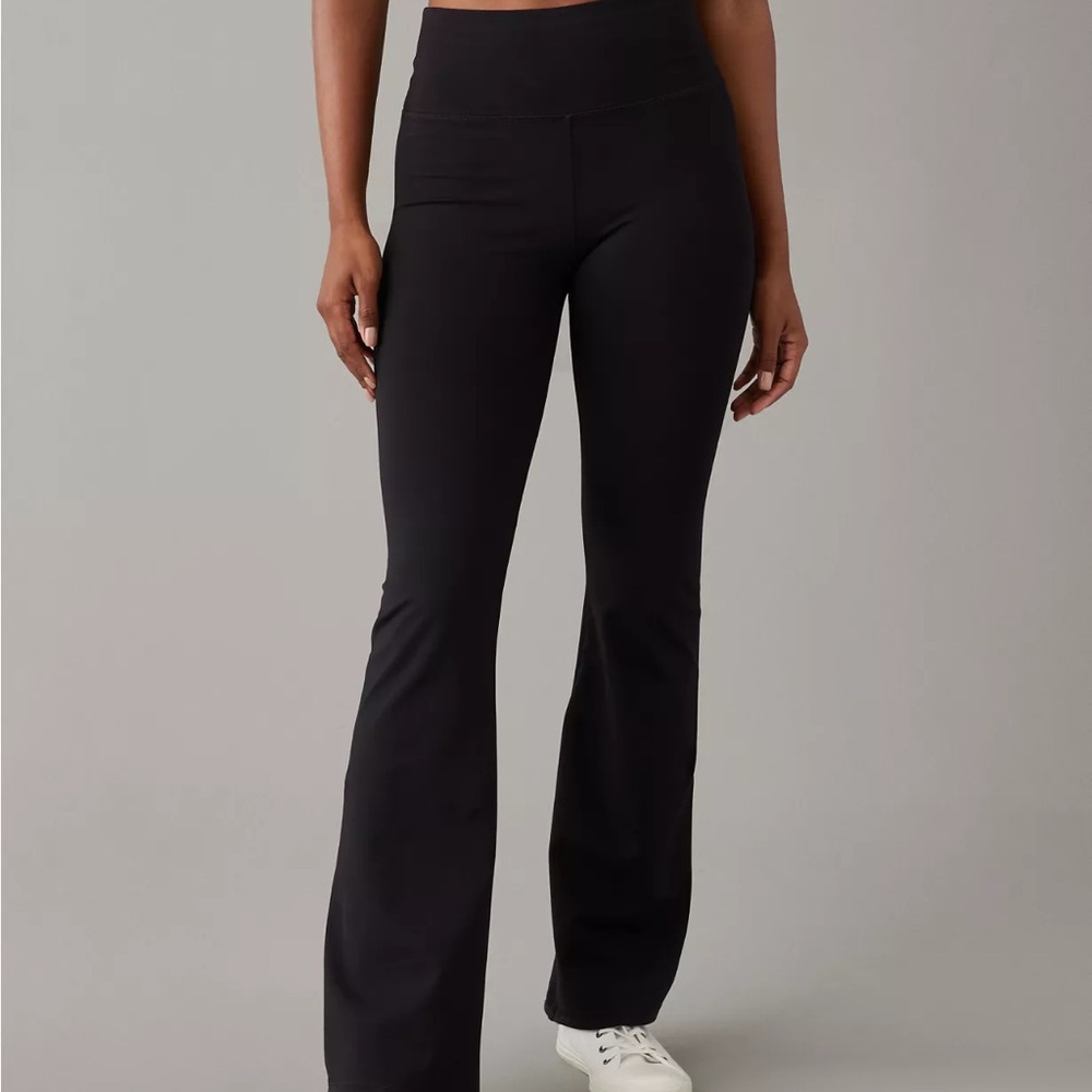 AE The Everything High-Waisted Flare Legging